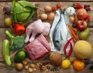 Top 5 Nhóm Thực Phẩm “Cảnh Báo Đỏ”: Bạn Đang Ăn Gì Gây Ung Thư Mỗi Ngày Mà Không Hay Biết?